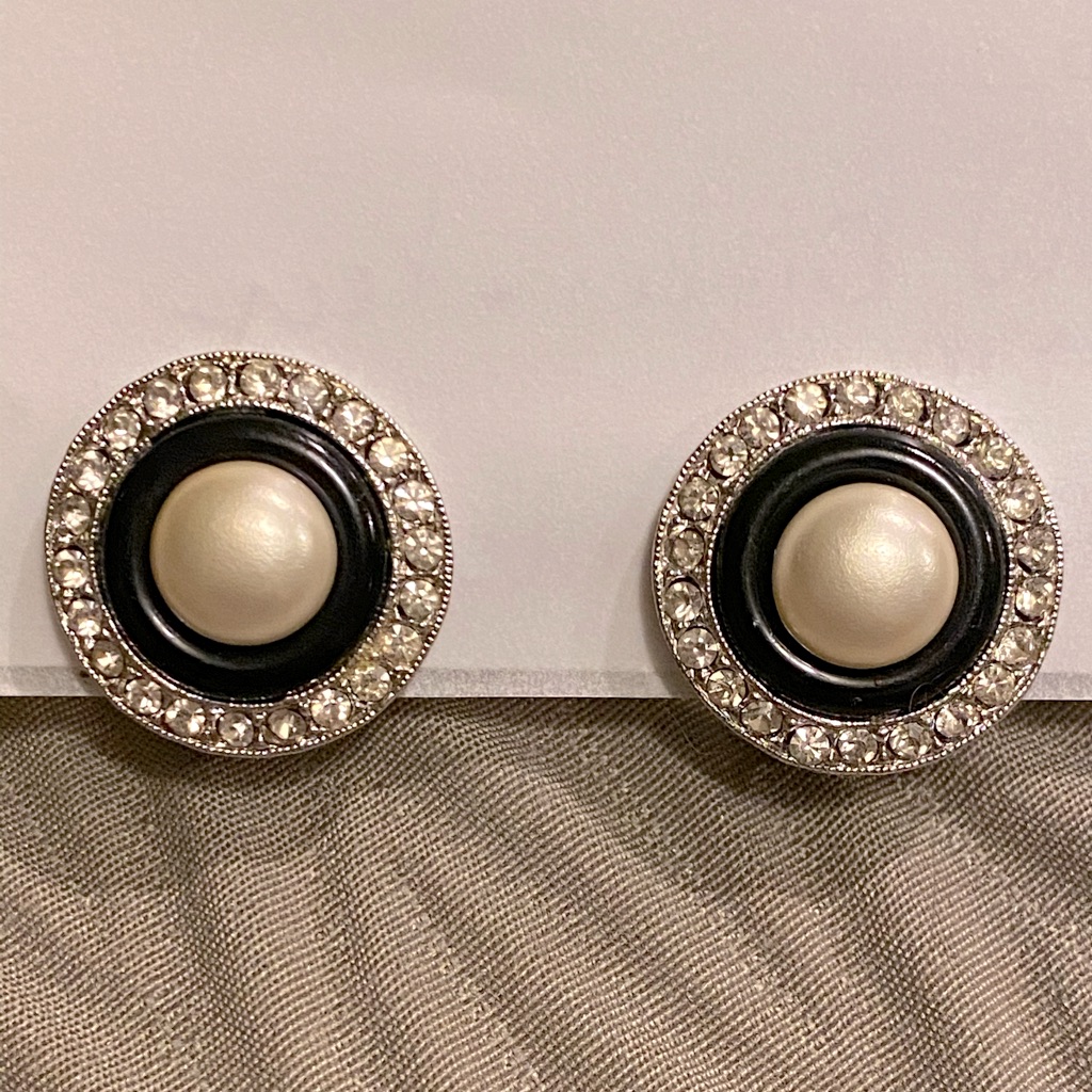 Vintage Pearl Kenneth Lane Earring